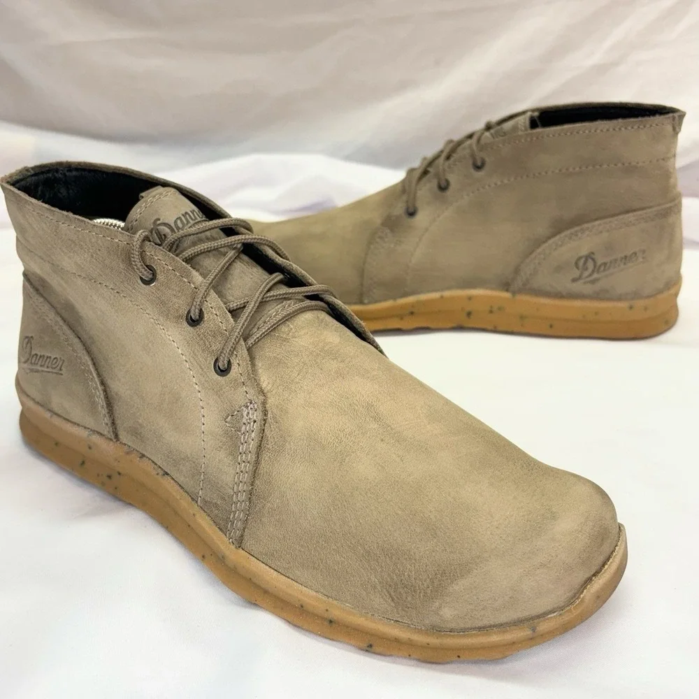 Danner Chukka Boots Men's‎ US 9 D Forest Timberwolf Leather Lightweight Outdoor